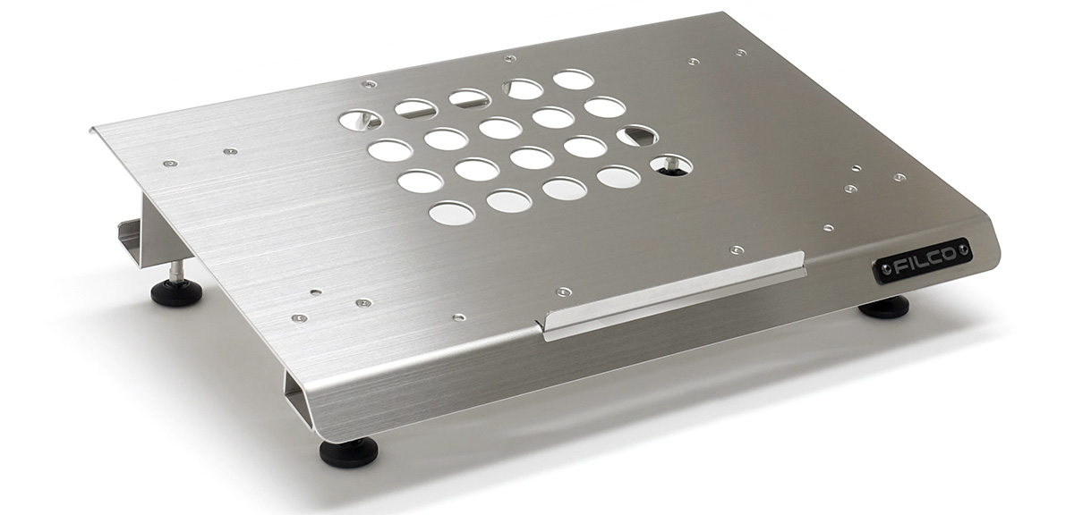 Majestouch BASE 360 はテンキーレスキーボード/16インチノートパソコン用